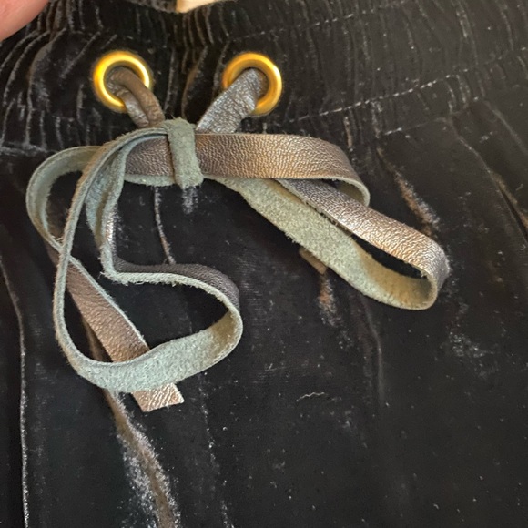 Sandro Women's Pull On Black Velvet Pants Whimsygoth Grunge Witchy Quiet Luxury - Picture 10 of 17